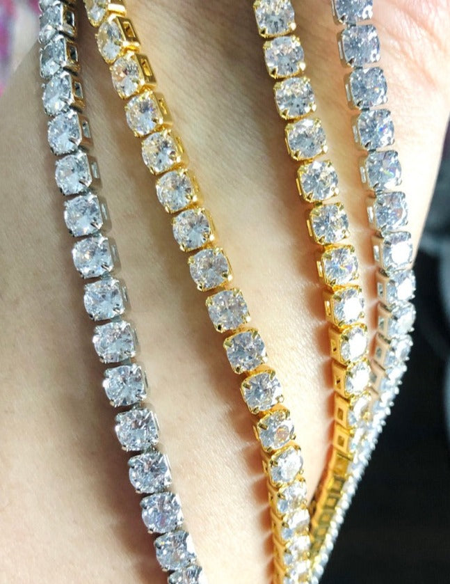 Unisex 18k Gold with 5mm Diamond Crystals Necklace