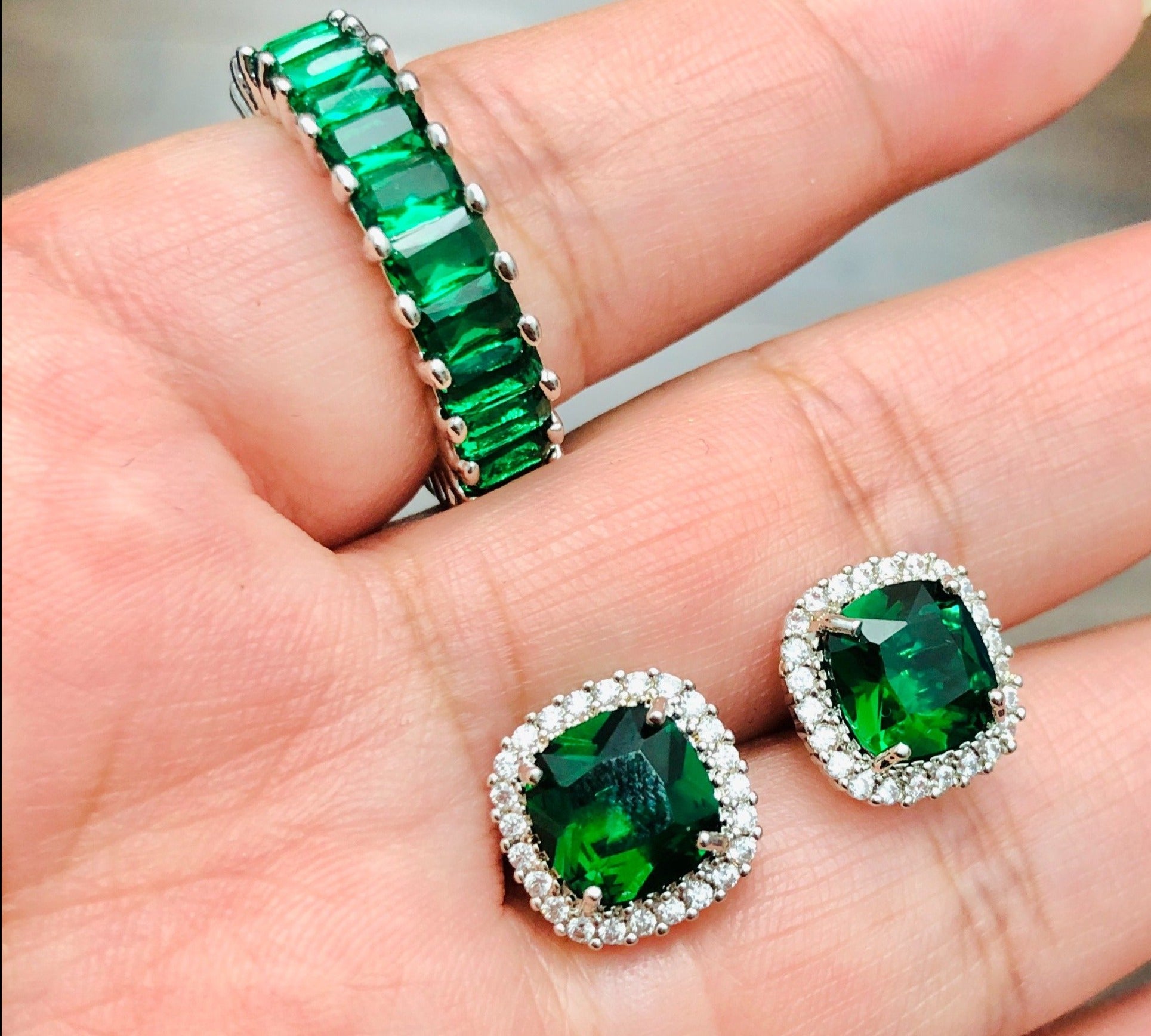 Eternity Fireworks Spark Ring