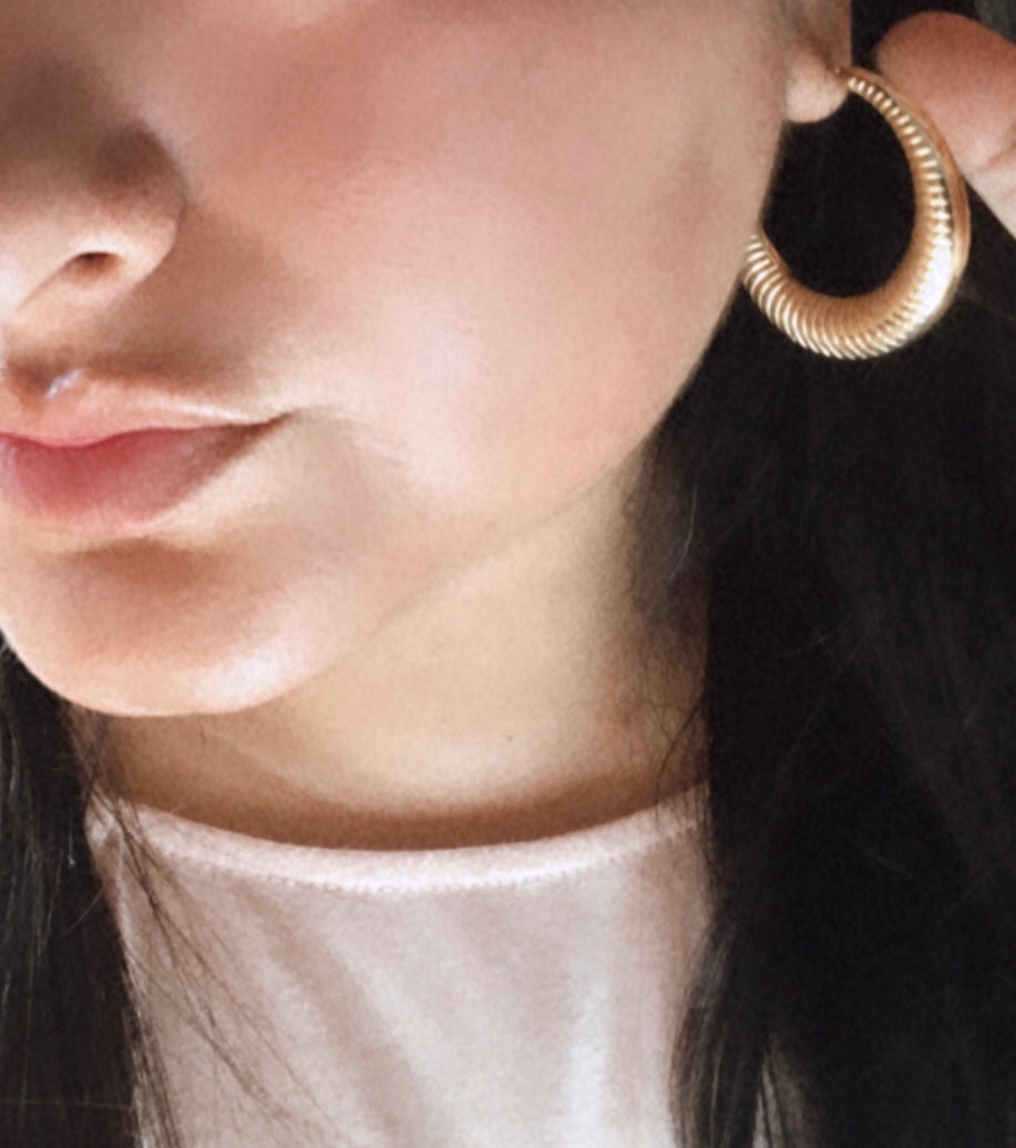 Croissant Medium Hoops