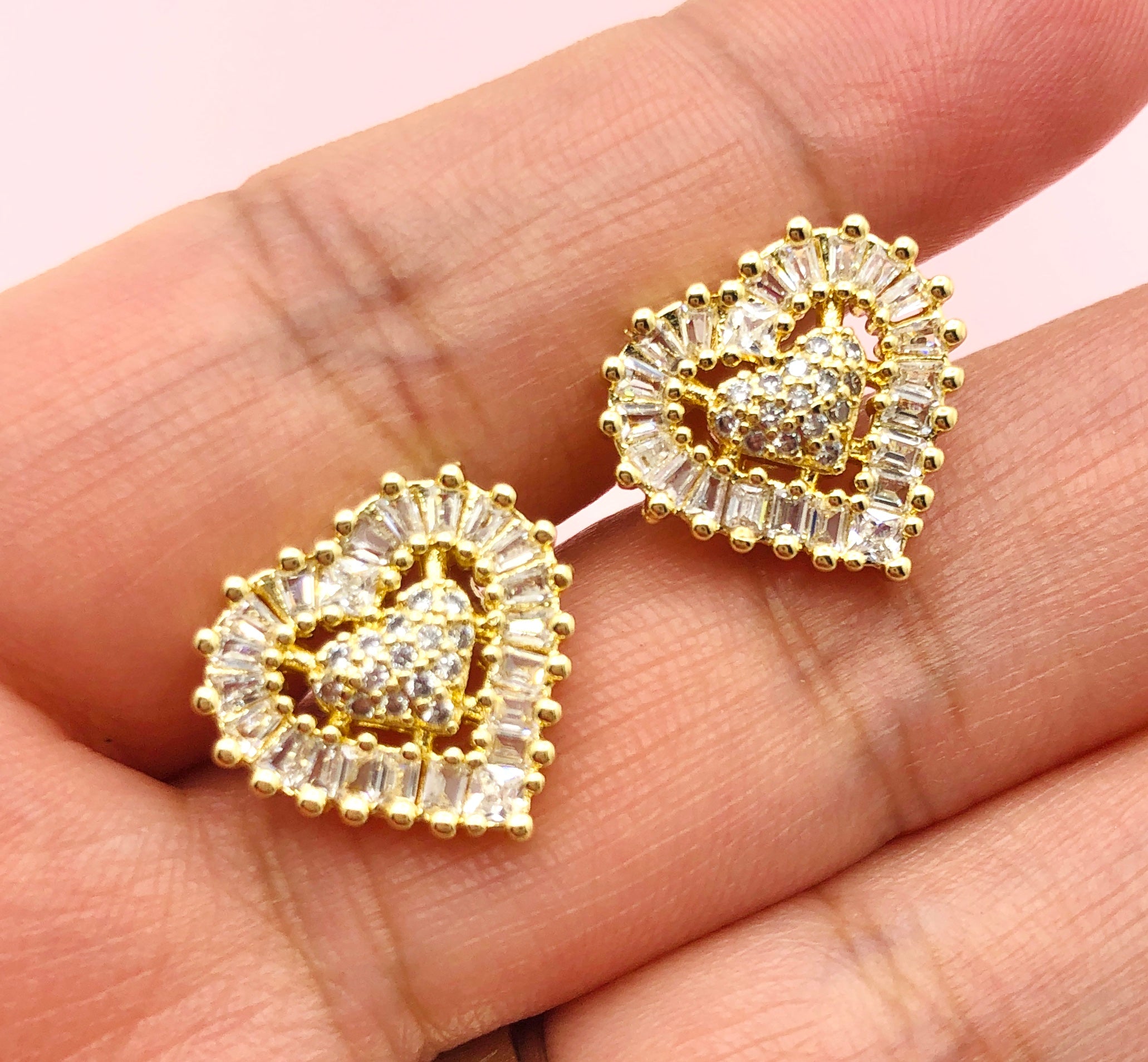 Super Heart Stud Earrings